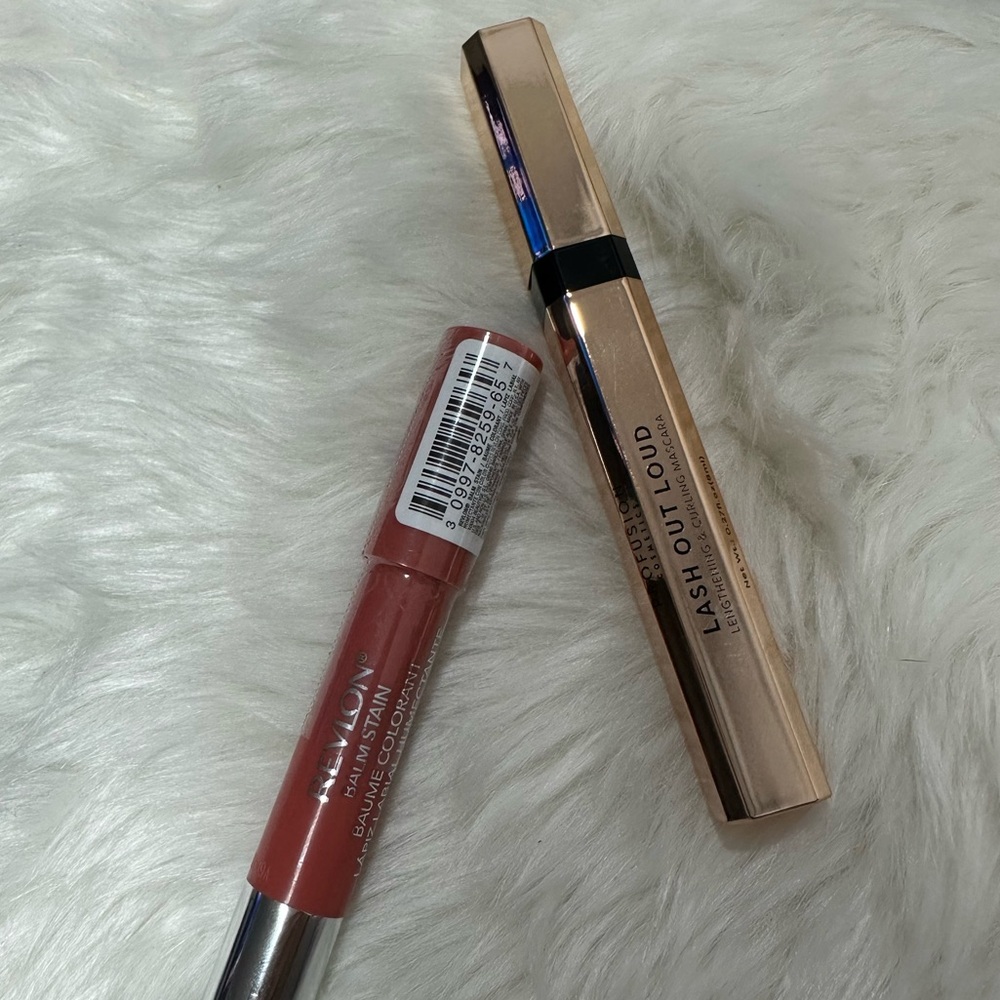 🚨 3/$25 🚨 Revlon lip balm & revolution mascara set - Picture 2 of 3
